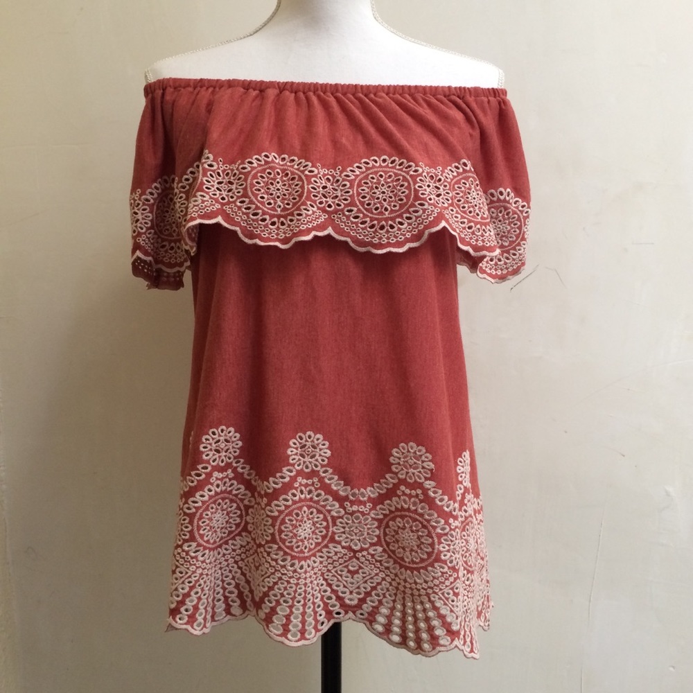 Fever On/Off Shoulder eyelet Top